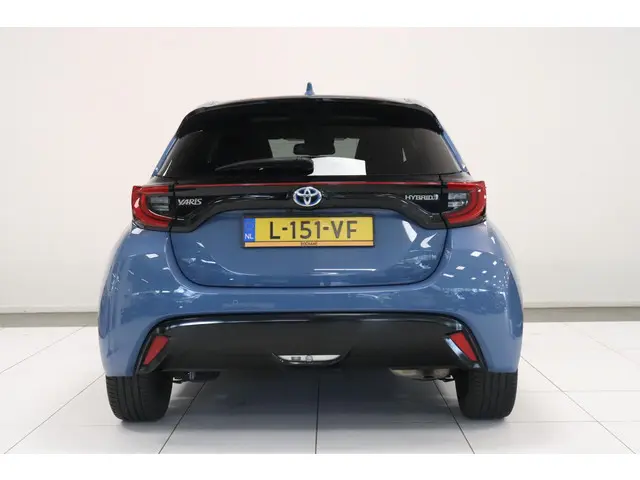 Toyota Yaris 1.5 Hybrid Executive 2021 Hybride Benzine 20