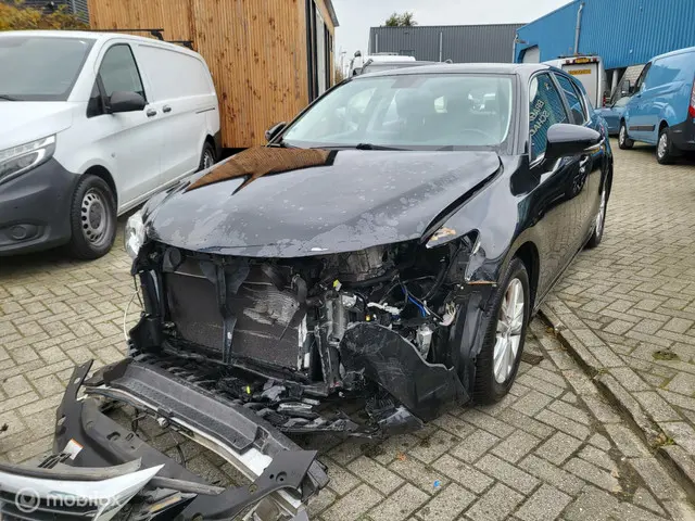 Lexus CT 200h Luxury Line 2017 Hybride Benzine 19