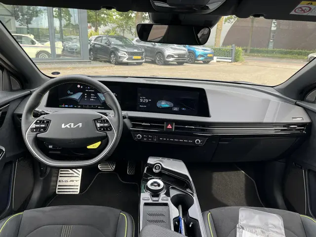 Kia EV6 GT AWD 77.4 kWh 2023 Elektrisch 10