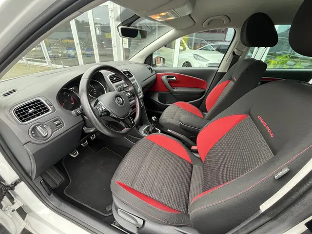 Volkswagen Polo 1.2 TSI Cross 2014 Benzine 8