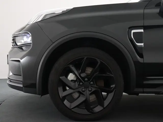 Lynk & Co 01 1.5 2023 Hybride Benzine 13