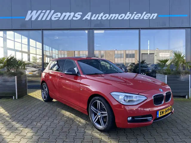 BMW 1 Serie 118i High Executive M-PAKKET 2012 Benzine 3