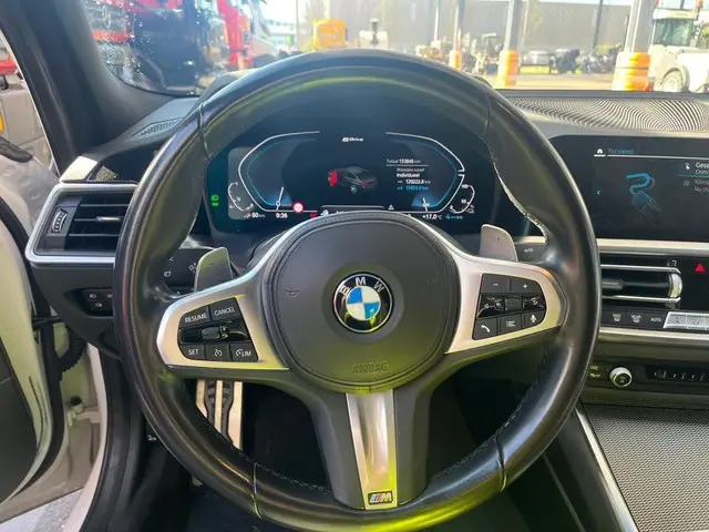 BMW 3 Serie 320e M-Sport 2022 Hybride Benzine 9