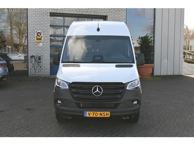 Mercedes-Benz Sprinter 317 CDI L2H2 Pro 2024 Diesel 2