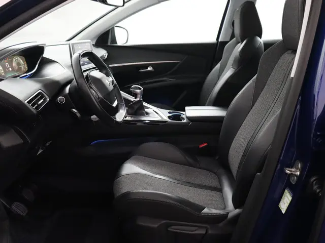 Peugeot 3008 1.2 PureTech GT Line 2016 Benzine 6