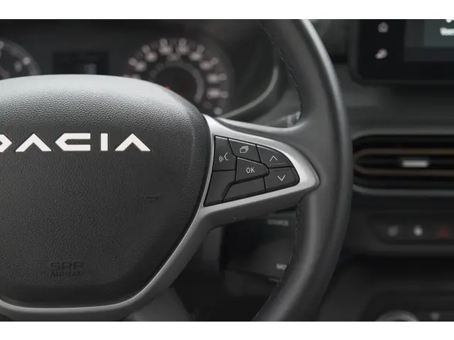 Dacia Jogger TCe 110 Extreme 2025 Benzine 37
