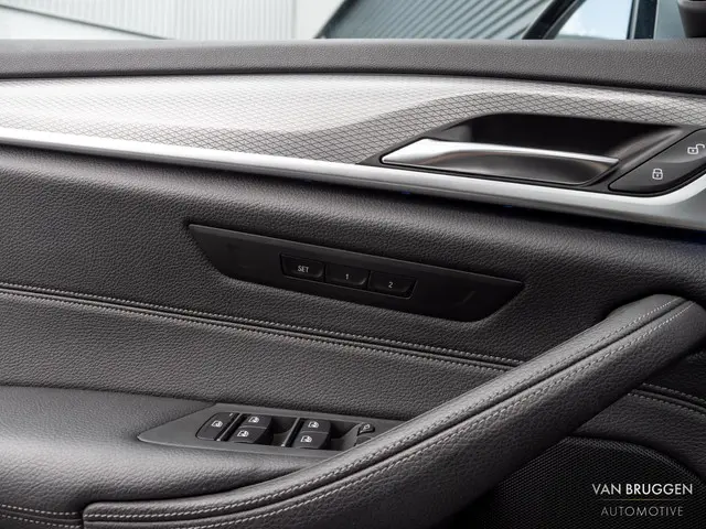 BMW 5 Serie 520i High Executive M-Sport 2019 Benzine 13