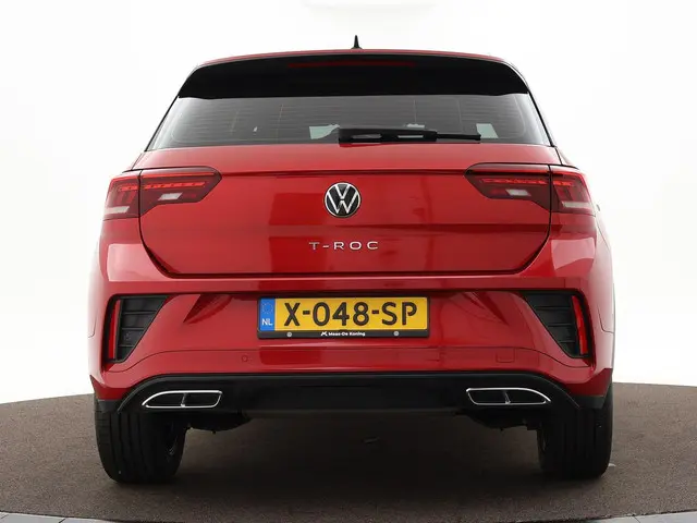 Volkswagen T-Roc 1.5 Tsi 150pk DSG R-Line 2024 Benzine 10