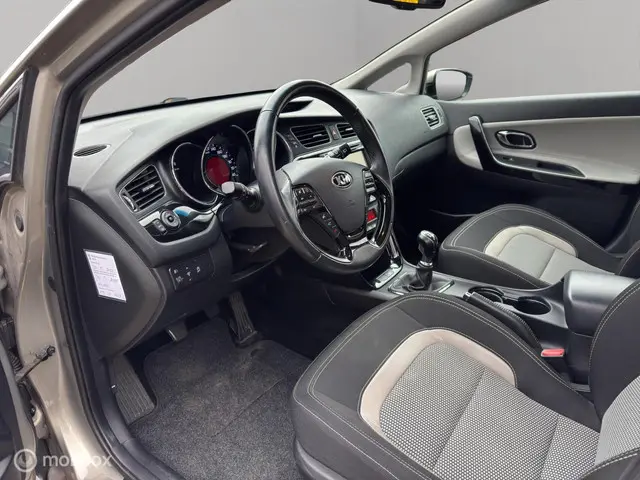 Kia cee'd Sportswagon 1.6 GDI Business Pack 2013 Benzine 6