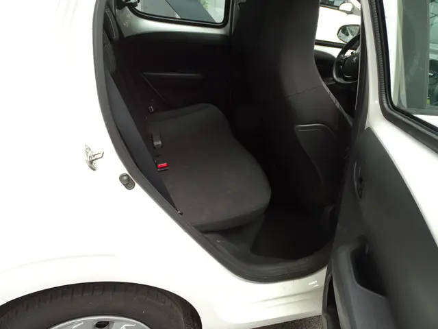 Peugeot 108 1.0 e-VTi Active 2017 Benzine 15