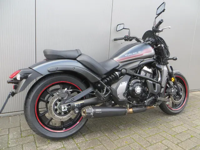Kawasaki Vulcan S Performance 2024 Benzine 2