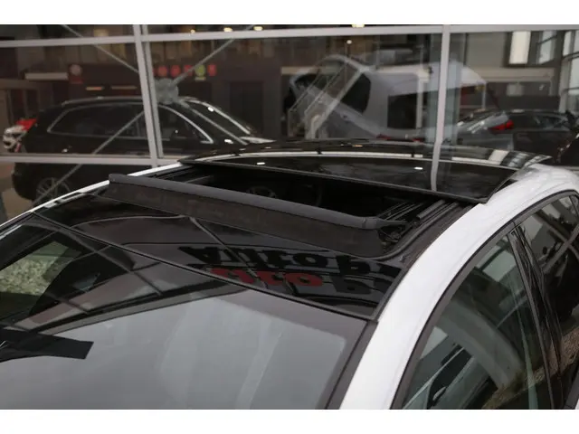 Volkswagen Golf 1.5 eTSI R-Line 2021 Benzine 24