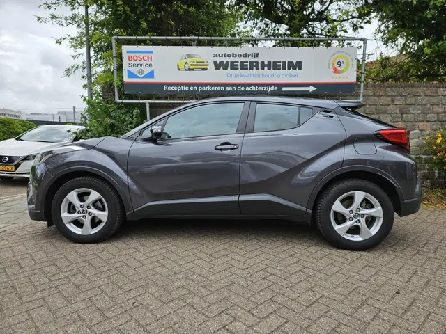 Toyota C-HR 1.2 Active 2018 Benzine 8