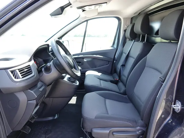 Renault Trafic 2.0 dCi 130PK T30 L2H1 Work Ed. 2023 Diesel 5