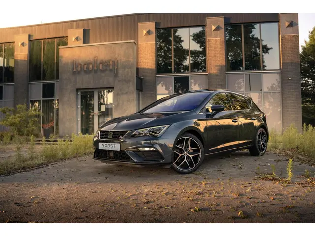 SEAT Leon 1.5 TSI FR NAP DSG Beats Pano ACC 2020 Benzine 12