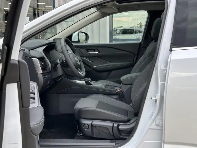 Nissan QASHQAI 1.3 MHEV Xtronic N-Connecta 2025 Benzine 54