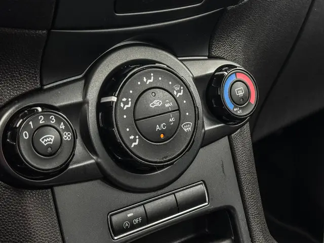 Ford Fiesta 1.0 EcoBoost Titanium 2015 Benzine 13