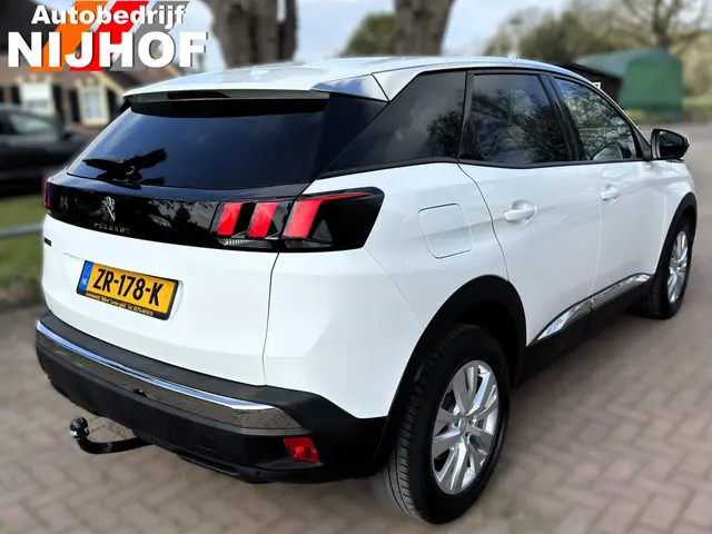 Peugeot 3008 1.2 PureTech Allure 2019 Benzine 4