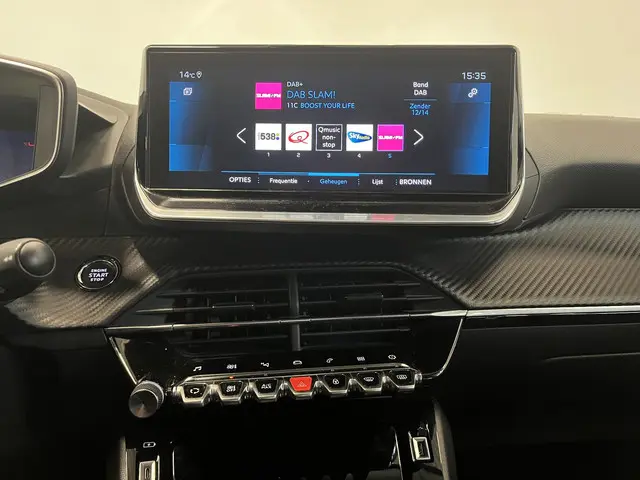 Peugeot 2008 1.2 PureTech 100pk Allure 2020 Benzine 17