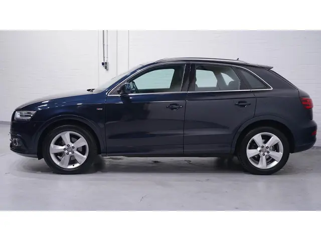 Audi Q3 2.0 TFSI quattro S Edition 2013 Benzine 4