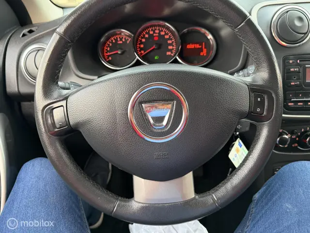 Dacia Logan MCV 0.9 TCe 10th Anniversary 2015 Benzine 17