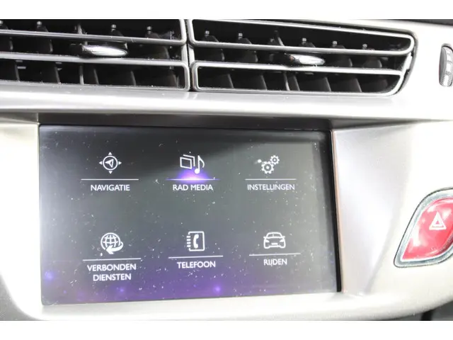 DS DS 3 1.2 PureTech Business 2016 Benzine 20