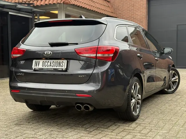 Kia cee'd Sportswagon 1.6 GDI DynamicLine 2018 Benzine 38