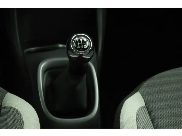 Toyota Aygo 1.0 VVT-i x-play 2019 Benzine 27