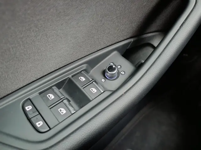 Audi A4 Avant 35 TFSI Advanced Edition 2023 Benzine 22