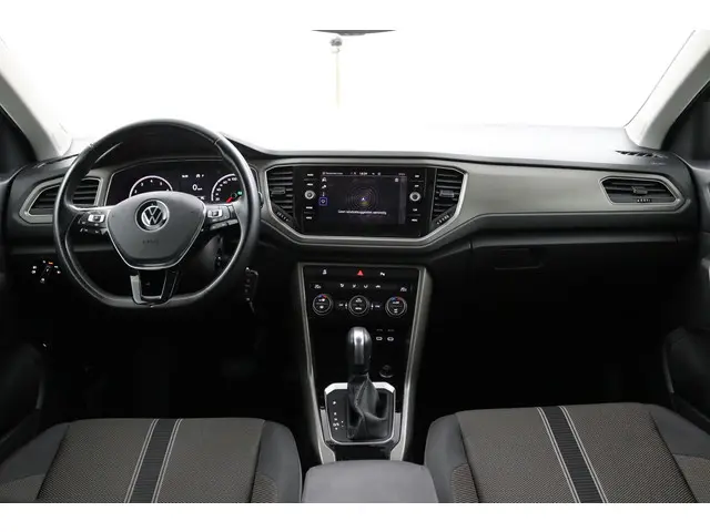 Volkswagen T-Roc 1.5 TSI Style Business 2021 Benzine 17