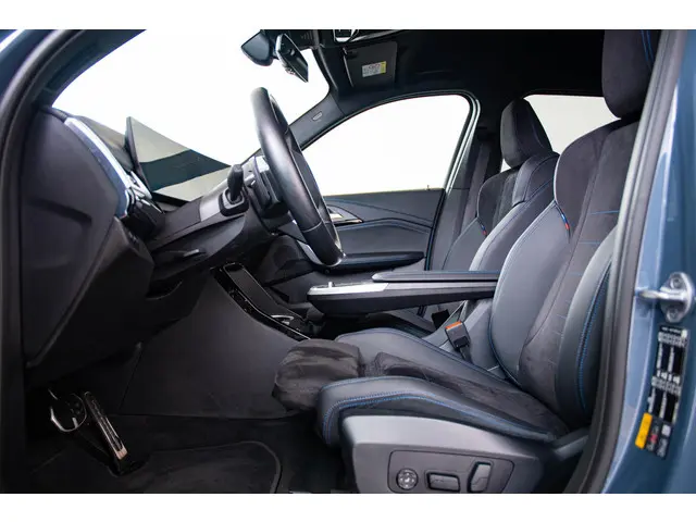 BMW iX1 xDrive30 Launch Edition 67 kWh 2023 Elektrisch 4