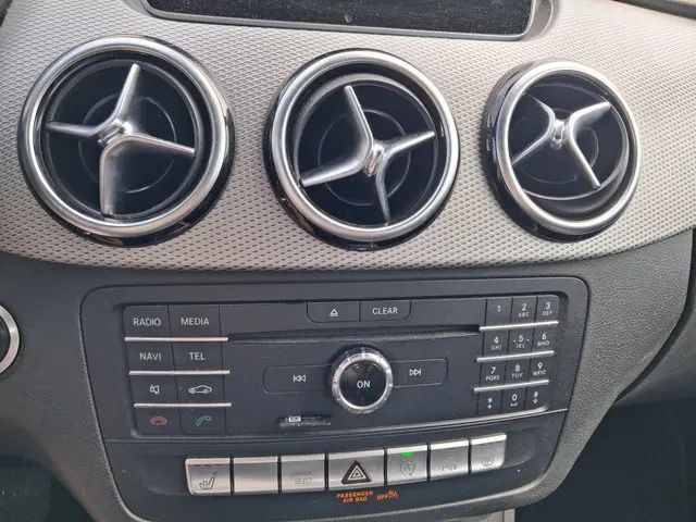 Mercedes-Benz B-Klasse 180 Ambition 2016 Benzine 8
