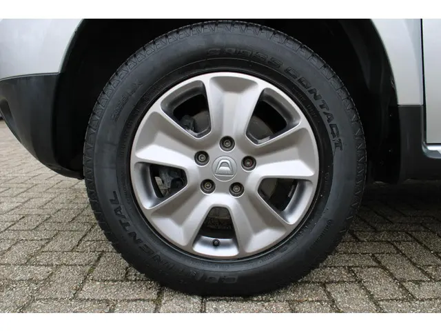 Dacia Duster 1.2 TCe 4x2 Blackshadow 2017 Benzine 26