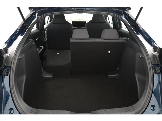 Toyota C-HR 1.8 Hybrid 140 2024 Hybride Benzine 25