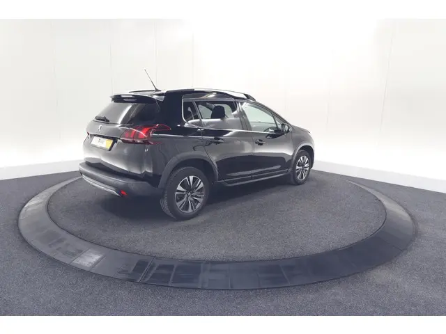 Peugeot 2008 PureTech 110 Allure 2019 Benzine 10