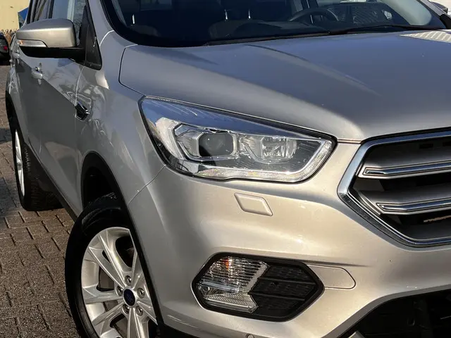 Ford Kuga 1.5 EcoBoost Titanium 2019 Benzine 4