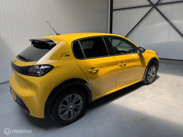 Peugeot e-208 EV 50 kWh Automaat 2022 Elektrisch 9