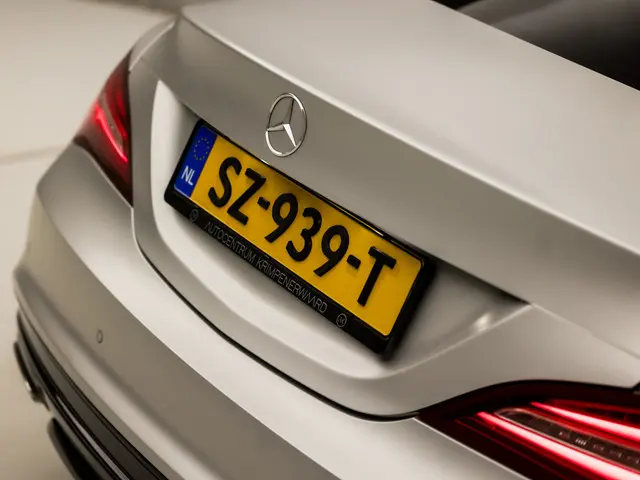 Mercedes-Benz CLA 180 AMG Sport 2018 Benzine 27