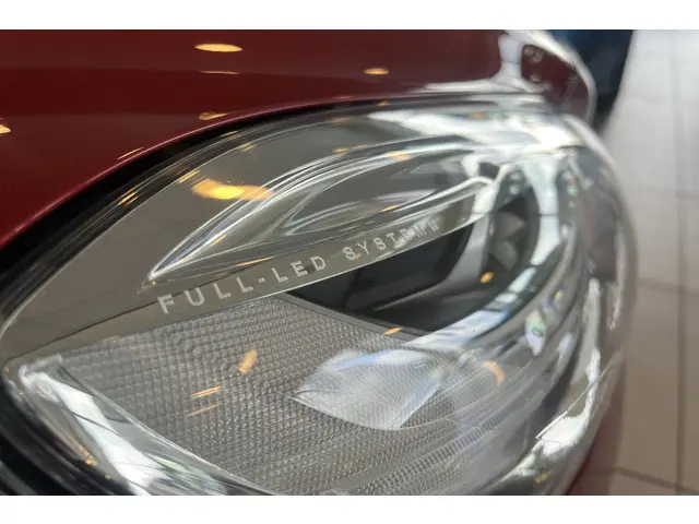 Volvo V40 T2 Polar+ Automaat 2019 Benzine 39