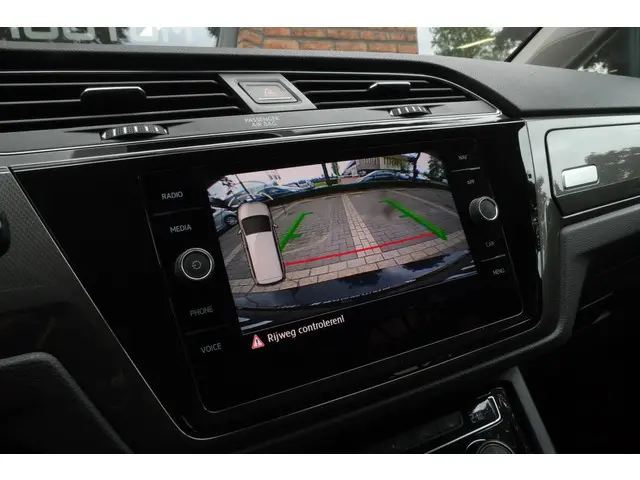 Volkswagen Touran 1.5 TSI R-LINE 7p 2019 Benzine 12