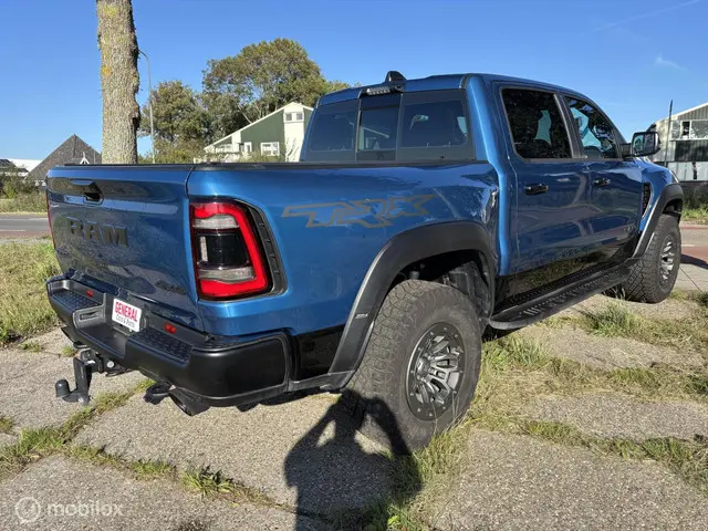 Dodge Ram 1500 4X4 6.2 V8 4x4 Crew Cab TRX 2024 LPG/Gas 3