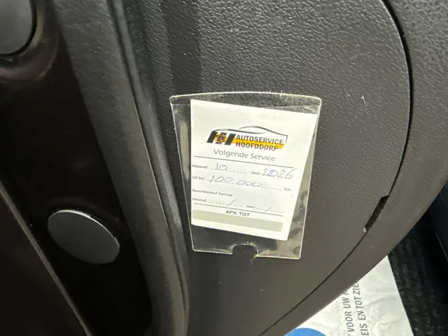 Nissan Micra 1.2 Connect Edition N-TEC 2017 Benzine 12