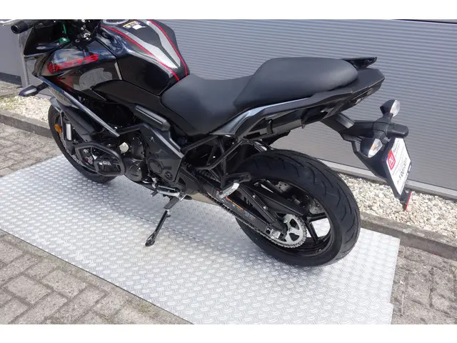 Kawasaki Versys 650 ABS 2022 Benzine 16