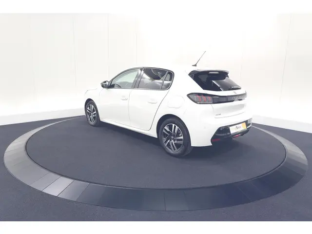 Peugeot 208 PureTech 100 Allure 2022 Benzine 60