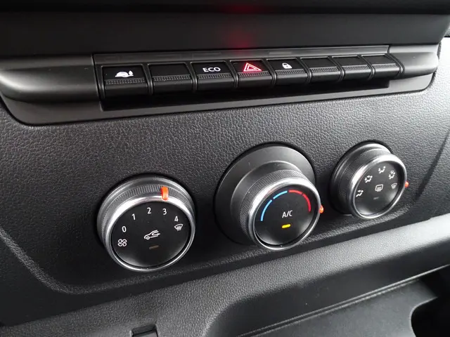 Nissan Interstar 2.3 dCi L2H2 N-Connecta 2024 Diesel 23