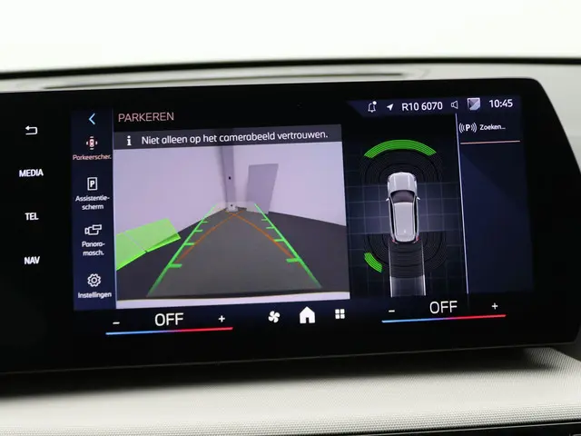BMW iX1 eDrive20 2024 Elektrisch 29