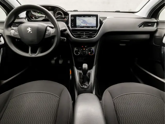Peugeot 208 1.2 PureTech Sport 2017 Benzine 6