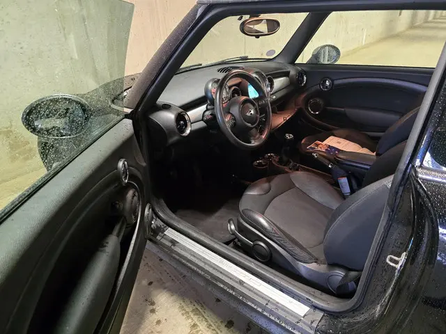 MINI One Mini 1.6 Holland Street 2013 Benzine 11