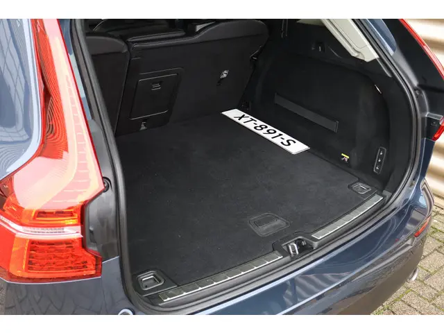 Volvo XC60 T5 Momentum 2019 Benzine 21