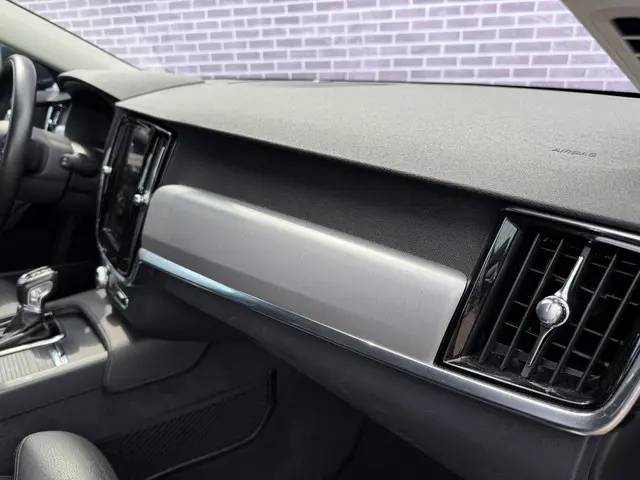Volvo V90 2.0 T4 Momentum 2019 Benzine 12